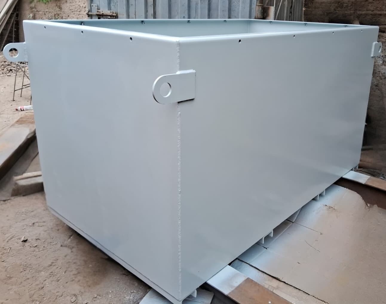 Fabricación de Estructuras Metálicas Ligeras y Pesadas para Uso Industrial